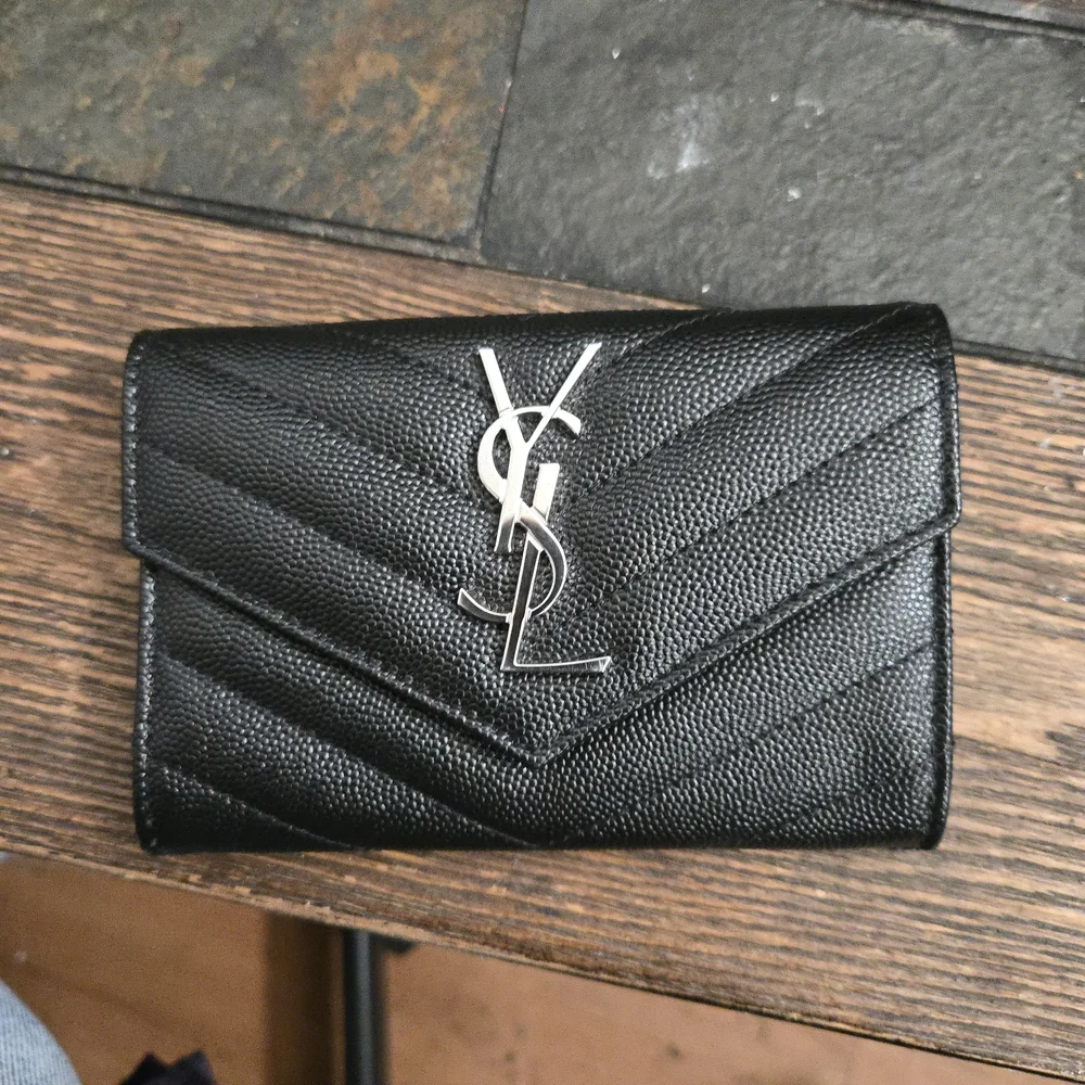 Saint Laurent Black Wallet with Silver Logo - Picture 4 of 7